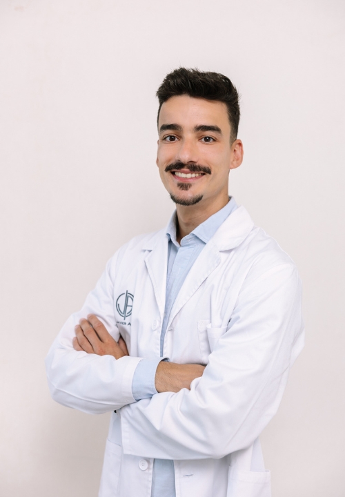 Dr Alejandro Antón Gallo - Médico unidad Láser Santander